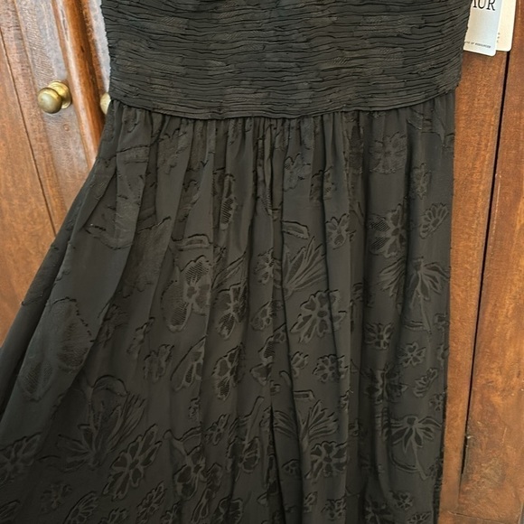 AMUR Lilyana Halter Maxi Dress - Picture 10 of 13